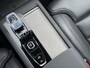 Volvo XC90 T8 Plug-in hybrid AWD Ultra Dark | Blis | Apple CarPlay | Google | Bluetooth | Stoelmassage | 360 Camera | Trekhaak | Luchtvering | Panorama dak |