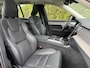 Volvo XC90 T8 Plug-in hybrid AWD Ultra Dark | Blis | Apple CarPlay | Google | Bluetooth | Stoelmassage | 360 Camera | Trekhaak | Luchtvering | Panorama dak |