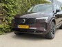 Volvo XC90 T8 Plug-in hybrid AWD Ultra Dark | Blis | Apple CarPlay | Google | Bluetooth | Stoelmassage | 360 Camera | Trekhaak | Luchtvering | Panorama dak |