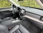 Volvo XC90 T8 Plug-in hybrid AWD Ultra Dark | Blis | Apple CarPlay | Google | Bluetooth | Stoelmassage | 360 Camera | Trekhaak | Luchtvering | Panorama dak |