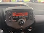 Peugeot 108 1.0 e-VTi Access Airco - Cruise control - Radio - Led verlichting - USB-aansluiting - Start/stop systeem - Achterbank neerklapbaar
