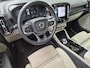 Volvo XC40 1.5 T4 Plug-in hybrid Ultimate Bright / Dealer onderhouden / All season banden / Glazen schuif- en kanteldak / Trekgewicht 1800 kg / Stuur- Stoel & Voorruitverwarming / Elektrische achterklep / Achteruitrijcamera / Harman/Kardon Audio Systeem /