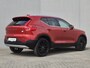 Volvo XC40 1.5 T4 Plug-in hybrid Ultimate Bright / Dealer onderhouden / All season banden / Glazen schuif- en kanteldak / Trekgewicht 1800 kg / Stuur- Stoel & Voorruitverwarming / Elektrische achterklep / Achteruitrijcamera / Harman/Kardon Audio Systeem /