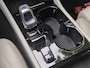 Volvo XC40 1.5 T4 Plug-in hybrid Ultimate Bright / Dealer onderhouden / All season banden / Glazen schuif- en kanteldak / Trekgewicht 1800 kg / Stuur- Stoel & Voorruitverwarming / Elektrische achterklep / Achteruitrijcamera / Harman/Kardon Audio Systeem /