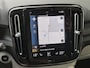 Volvo XC40 1.5 T4 Plug-in hybrid Ultimate Bright / Dealer onderhouden / All season banden / Glazen schuif- en kanteldak / Trekgewicht 1800 kg / Stuur- Stoel & Voorruitverwarming / Elektrische achterklep / Achteruitrijcamera / Harman/Kardon Audio Systeem /