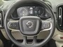 Volvo XC40 1.5 T4 Plug-in hybrid Ultimate Bright / Dealer onderhouden / All season banden / Glazen schuif- en kanteldak / Trekgewicht 1800 kg / Stuur- Stoel & Voorruitverwarming / Elektrische achterklep / Achteruitrijcamera / Harman/Kardon Audio Systeem /