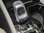 Volvo XC40 1.5 T4 Plug-in hybrid Ultimate Bright / Dealer onderhouden / All season banden / Glazen schuif- en kanteldak / Trekgewicht 1800 kg / Stuur- Stoel & Voorruitverwarming / Elektrische achterklep / Achteruitrijcamera / Harman/Kardon Audio Systeem /