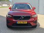 Volvo XC40 1.5 T4 Plug-in hybrid Ultimate Bright / Dealer onderhouden / All season banden / Glazen schuif- en kanteldak / Trekgewicht 1800 kg / Stuur- Stoel & Voorruitverwarming / Elektrische achterklep / Achteruitrijcamera / Harman/Kardon Audio Systeem /