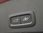 Volvo XC40 1.5 T4 Plug-in hybrid Ultimate Bright / Dealer onderhouden / All season banden / Glazen schuif- en kanteldak / Trekgewicht 1800 kg / Stuur- Stoel & Voorruitverwarming / Elektrische achterklep / Achteruitrijcamera / Harman/Kardon Audio Systeem /