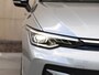 Volkswagen Golf 1.5 eHybrid Life Edition 204PK DSG | Led Matrix | Trekhaak | Camera | Spiegelpakket | Stoel/stuurverwarming | Keyless