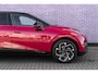 Lynk & Co 02 More 66 kWh | Adaptive Cruise Control | 445 km elektrisch bereik | Panoramadak | Harman Kardon Premium Audio Systeem | 360 graden camera | Dodehoekdetectie | Stoel/Stuurverwarming | Apple CarPlay/Android Auto | 20"LM-velgen | Elektrisch bedienbare voorstoelen met geheugenfunctie | Klimaat warmtepomp | Elektrisch bedienbare achterklep |