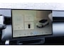 Lynk & Co 02 More 66 kWh | Adaptive Cruise Control | 445 km elektrisch bereik | Panoramadak | Harman Kardon Premium Audio Systeem | 360 graden camera | Dodehoekdetectie | Stoel/Stuurverwarming | Apple CarPlay/Android Auto | 20"LM-velgen | Elektrisch bedienbare voorstoelen met geheugenfunctie | Klimaat warmtepomp | Elektrisch bedienbare achterklep |