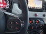 Fiat 500C 1.0 Hybrid Dolcevita Cabrio Airco - Open dak - Navigatiesysteem - parkeersensoren achter - Cruise control - Licht metalen velgen 16 inch - Led verlichting - Bluetooth - Extra getint glas achter - Stuur multifunctioneel Start/stop systeem - Elektrische vouwdak - Elektrische ramen voor - Centrale vergrendeling