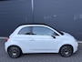 Fiat 500C 1.0 Hybrid Dolcevita Cabrio Airco - Open dak - Navigatiesysteem - parkeersensoren achter - Cruise control - Licht metalen velgen 16 inch - Led verlichting - Bluetooth - Extra getint glas achter - Stuur multifunctioneel Start/stop systeem - Elektrische vouwdak - Elektrische ramen voor - Centrale vergrendeling