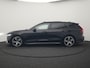 Volvo V60 T8 Twin Engine AWD R-Design PHEV 390pk Dealer O.H. | Trekhaak Af Fabriek | Panodak | Head Up | Harman / Kardon | Camera | Lederen Sportstoelen Memory & Verwarmd | Apple Carplay | Stuur Verwarmd | Navigatie | DAB | Plug In Hybrid |