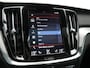 Volvo V60 T8 Twin Engine AWD R-Design PHEV 390pk Dealer O.H. | Trekhaak Af Fabriek | Panodak | Head Up | Harman / Kardon | Camera | Lederen Sportstoelen Memory & Verwarmd | Apple Carplay | Stuur Verwarmd | Navigatie | DAB | Plug In Hybrid |