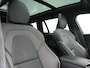 Volvo V60 T8 Twin Engine AWD R-Design PHEV 390pk Dealer O.H. | Trekhaak Af Fabriek | Panodak | Head Up | Harman / Kardon | Camera | Lederen Sportstoelen Memory & Verwarmd | Apple Carplay | Stuur Verwarmd | Navigatie | DAB | Plug In Hybrid |