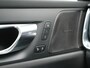 Volvo V60 T8 Twin Engine AWD R-Design PHEV 390pk Dealer O.H. | Trekhaak Af Fabriek | Panodak | Head Up | Harman / Kardon | Camera | Lederen Sportstoelen Memory & Verwarmd | Apple Carplay | Stuur Verwarmd | Navigatie | DAB | Plug In Hybrid |