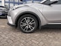 Toyota C-HR / C-HR+ 1.8 Hybrid Executive Adaptieve Cruise Control, Navigatie, Achteruitrij Camera, Dodehoek herkenning, 18 INCH, Parkeersensoren voor en achter, Privacy Glass.