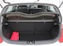 Kia Picanto 1.0 DPi DynamicLine | Trekhaak | Camera | Parkeersensor v+a | Navi | Apple Carplay/Android Auto | Cruise | 14" LM | Airco |