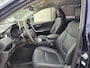 Toyota RAV4 2.5 HYBRID STYLE LEER STOEL/STUURVERW PARK-SENSOREN EL-STOEL EL-ACHTERKLEP APPLE/ANDROID CAMERA CLIMA LED PRIVACY GLASS 17'' LM-VELGEN