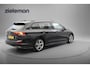 Volkswagen Golf Variant 1.5 TSI R-Line - Digitaal Cockpit, Carplay, Camera, Stoelverw. Sportstoelen