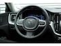 Volvo XC60 2.0 T6 Plug-in hybrid AWD Essential Edition Bright | Trekhaak Semi Elektrisch Inklapbaar | Allseason Banden | Panoramadak | Lederen Bekleding | Elektrische Lendensteun 2-Weg | Parkeersensoren Voor & Achter | Achteruitrijcamera | Stuurverwarming | Stoelverwarming Voor- en Achter |  Google Infotainmentsysteem