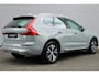 Volvo XC60 2.0 T6 Plug-in hybrid AWD Essential Edition Bright | Trekhaak Semi Elektrisch Inklapbaar | Allseason Banden | Panoramadak | Lederen Bekleding | Elektrische Lendensteun 2-Weg | Parkeersensoren Voor & Achter | Achteruitrijcamera | Stuurverwarming | Stoelverwarming Voor- en Achter |  Google Infotainmentsysteem