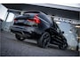 Volvo XC60 T6 Recharge Ultimate Black Edition ** Leer ** B&W ** Four-C luchtvering ** Trekhaak