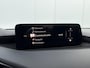 Mazda 3 2.0 SkyActiv Hybrid 150PK Exclusive-Line / Trekhaak / Stoel & Stuurverwarming / Lederen Bekleding / Head-Up Display / Elektrisch Bedienbare Bestuurdersstoel met Geheugen / Apple Carplay & Android Auto / Climate Control / Navigatie /