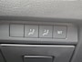Mazda 3 2.0 SkyActiv Hybrid 150PK Exclusive-Line / Trekhaak / Stoel & Stuurverwarming / Lederen Bekleding / Head-Up Display / Elektrisch Bedienbare Bestuurdersstoel met Geheugen / Apple Carplay & Android Auto / Climate Control / Navigatie /