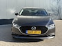 Mazda 3 2.0 SkyActiv Hybrid 150PK Exclusive-Line / Trekhaak / Stoel & Stuurverwarming / Lederen Bekleding / Head-Up Display / Elektrisch Bedienbare Bestuurdersstoel met Geheugen / Apple Carplay & Android Auto / Climate Control / Navigatie /