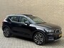 Volvo XC40 1.5 T5 262pk Recharge Inscription | Panoramadak | Blond lederen bekleding | Trekhaak wegklapbaar | Stoelverwarming | Navigatie | Pilot assist | Adaptieve cruise | Camera | Apple CarPlay | Elektrische achterklep | Keyless entry&start | 19 inch velgen | Volledig onderhouden