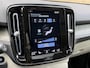 Volvo XC40 1.5 T5 262pk Recharge Inscription | Panoramadak | Blond lederen bekleding | Trekhaak wegklapbaar | Stoelverwarming | Navigatie | Pilot assist | Adaptieve cruise | Camera | Apple CarPlay | Elektrische achterklep | Keyless entry&start | 19 inch velgen | Volledig onderhouden