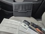 Renault Clio E-Tech Hybrid 140PK Initiale Paris / BOSE Premium Audio / Lederen Bekleding / Stoel & Stuurverwarming / Apple Carplay & Android Auto / All Season Banden / Trekhaak / Navigatie / Achteruitrijcamera /