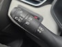 Renault Clio E-Tech Hybrid 140PK Initiale Paris / BOSE Premium Audio / Lederen Bekleding / Stoel & Stuurverwarming / Apple Carplay & Android Auto / All Season Banden / Trekhaak / Navigatie / Achteruitrijcamera /