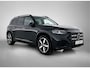 Mercedes-Benz GLB 250+ Business Solution AMG 7p. 85.5 kWh | Premium pakket | Nightpakket | Parkeerpakket | Warmtewerend, donkergetint glas | Vast panoramadak | GUARD 360° | 19” vijfspaaks lichtmetalen AMG-velgen |