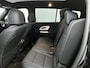 Mercedes-Benz GLB 250+ Business Solution AMG 7p. 85.5 kWh | Premium pakket | Nightpakket | Parkeerpakket | Warmtewerend, donkergetint glas | Vast panoramadak | GUARD 360° | 19” vijfspaaks lichtmetalen AMG-velgen |