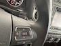 Volkswagen Tiguan 1.4 TSI R-Line Edition Airco - Apple carplay - Achteruitrijcamera - Parkeersensoren - Navigatie - Cruise control - Trekhaak - Dakrails - Led verlichting - Dakspoiler - Licht metalen velgen 18 inch - Stuur multifun - Start/stop systeem - Radio - Bluetooth - mistlampen voor