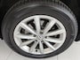 Volkswagen Tiguan 1.4 TSI R-Line Edition Airco - Apple carplay - Achteruitrijcamera - Parkeersensoren - Navigatie - Cruise control - Trekhaak - Dakrails - Led verlichting - Dakspoiler - Licht metalen velgen 18 inch - Stuur multifun - Start/stop systeem - Radio - Bluetooth - mistlampen voor