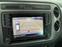 Volkswagen Tiguan 1.4 TSI R-Line Edition Airco - Apple carplay - Achteruitrijcamera - Parkeersensoren - Navigatie - Cruise control - Trekhaak - Dakrails - Led verlichting - Dakspoiler - Licht metalen velgen 18 inch - Stuur multifun - Start/stop systeem - Radio - Bluetooth - mistlampen voor