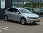 Volkswagen Polo 1.0 TSI Beats/STOELVERWARMING/CARPLAY/PARKEERSENSOR/NETTE STAAT!!