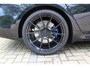 BMW 5-Serie Touring 530i High Executive M-sport | Incl. 12 maanden garantie | Panoramadak | Dodehoek detectie | Geheugenstoelen |  Parkeercamera | Standkachel | Head-up display | Elektrisch uitklapbare trekhaak | Stoelverwarming | Draadloze telefoonlader | Luxe lederen bekleding |