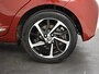Toyota Yaris 1.5 Hybrid Executive Bi Tone | Panorama | Stoelverw |