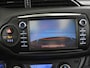 Toyota Yaris 1.5 Hybrid Executive Bi Tone | Panorama | Stoelverw |