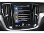 Volvo V60 T6 Hybride AWD Plus Dark LONG RANGE | Head-Up | Panoramadak | Stoel + Stuur Verwarming | Camera | Trekhaak |