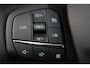 Ford Puma 1.0-125pk EcoBoost Mild-Hybrid Titanium. Fabrieksgarantie t/m 21-05-2027 ! Slechts 14.800km ! Volautm. airco, pdc achter, all season banden, stoel-, stuur- en voorraamverw., navigatie, telefoonvoorb., elektr. achterklep, cruise cntrl, keyless entry&go etc.