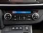Toyota Auris 1.8 Hybrid Executive | Keyless | 17'' | Stoelverwarming | Camera | PDC V&A | Prijs Rijklaar!!