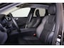 Volvo XC60 T8 Recharge AWD Plus Dark - Panorama/schuifdak - IntelliSafe Assist & Surround - 360º Camera - Harman/Kardon audio - Adaptieve LED koplampen - Verwarmde voorstoelen, stuur & achterbank - Parkeersensoren voor & achter - Elektr. bedienb. voorstoelen met geheugen - Draadloze tel. lader - Extra getint glas - 20' LMV