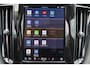 Volvo XC60 T8 Recharge AWD Plus Dark - Panorama/schuifdak - IntelliSafe Assist & Surround - 360º Camera - Harman/Kardon audio - Adaptieve LED koplampen - Verwarmde voorstoelen, stuur & achterbank - Parkeersensoren voor & achter - Elektr. bedienb. voorstoelen met geheugen - Draadloze tel. lader - Extra getint glas - 20' LMV